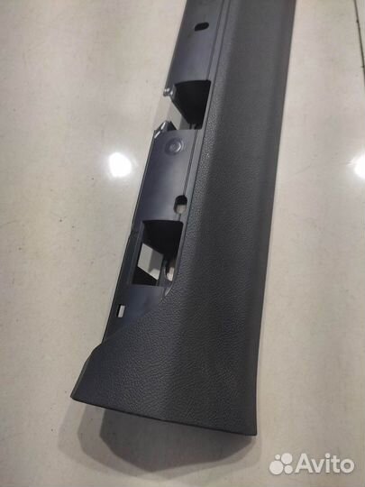 Накладка порога (передняя правая) (BMW 7 G11/G12)