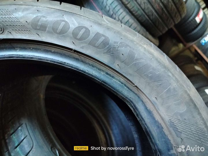 Goodyear Eagle F1 Asymmetric 5 235/45 R17 97Y