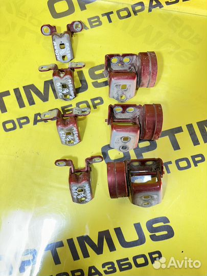 Петля двери Renault Megane 2