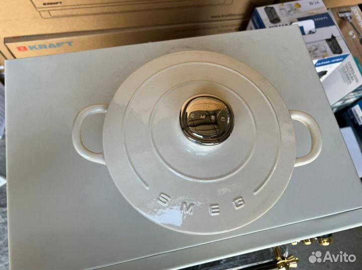 Кастрюля smeg