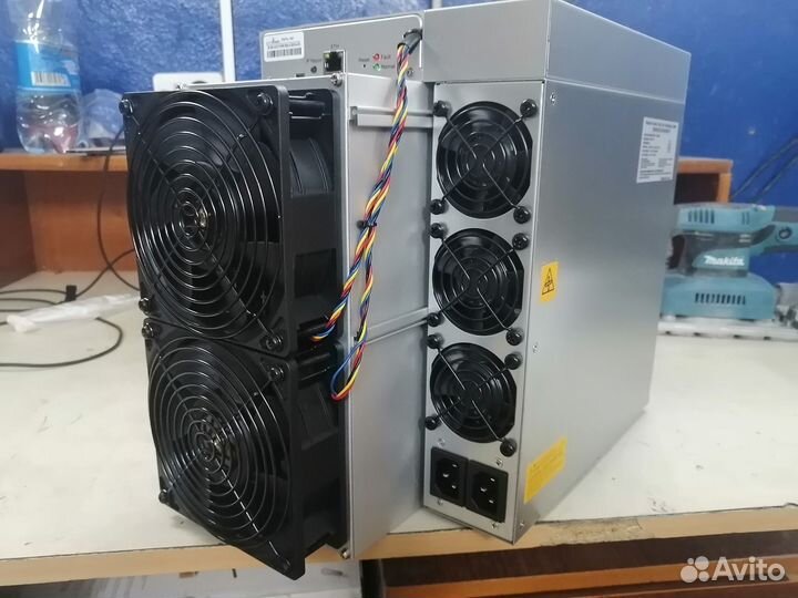 Antminer S19j pro 104 Th/s