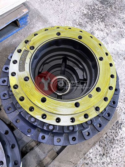 Бортовой редуктор Komatsu PC450-6Z 208-27-00151