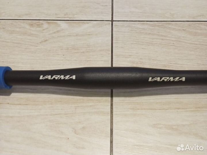 Руль для горного велосипеда мтб 31,8 с грипсами