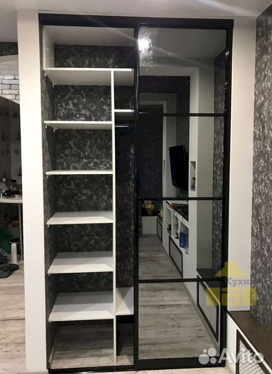 Шкаф распашной