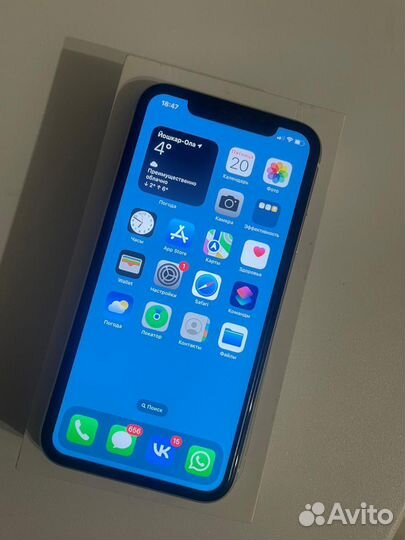 iPhone 11, 64 ГБ
