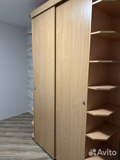 Шкаф платяной бу