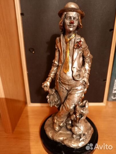 Статуэтка клоун