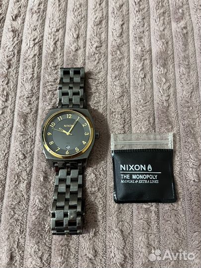 Часы Nixon monopoly