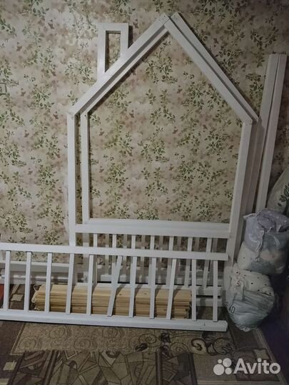 Кровать от 3 лет домик