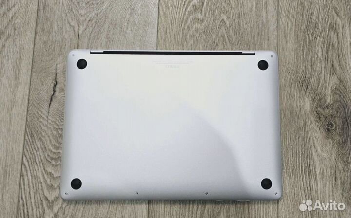 Apple MacBook Pro 13 2020 m1 8gb 512gb 38 циклов
