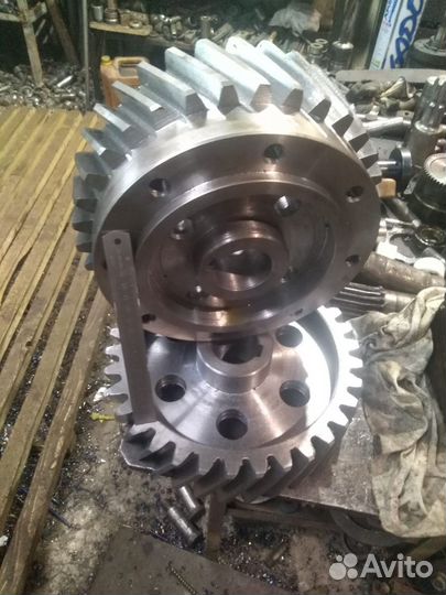 Токарь фрезеровщик изготовления шестерёнок звезд