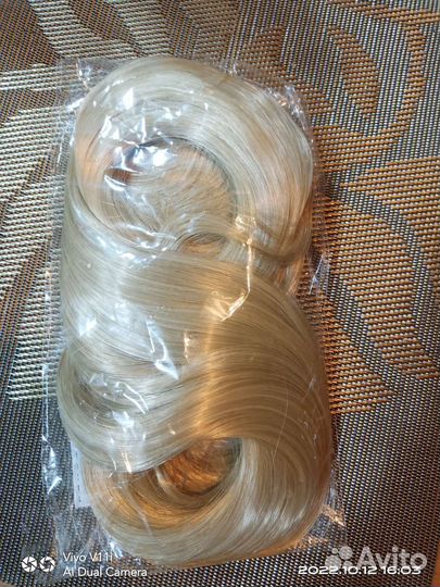 Парик, волосы на заколках, на крабе. Всё новое