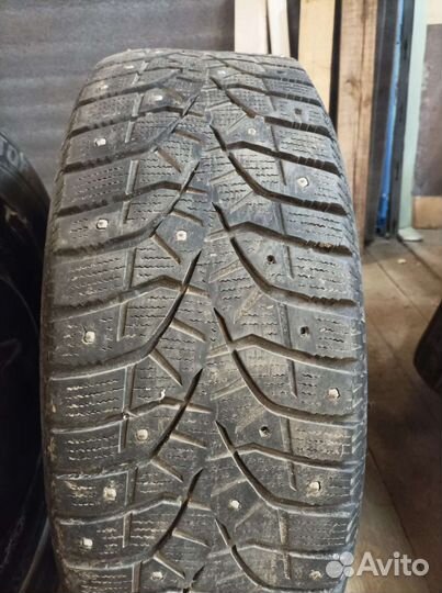 Bridgestone Blizzak Spike-02 205/55 R16 91T