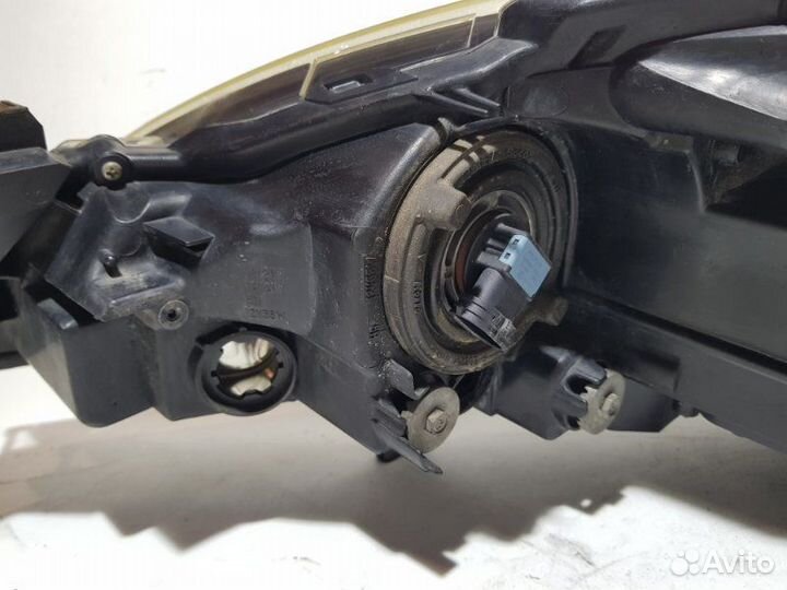 Фара правая Mazda 6 Gh хэтчбек 2.0 LF-DE 2011