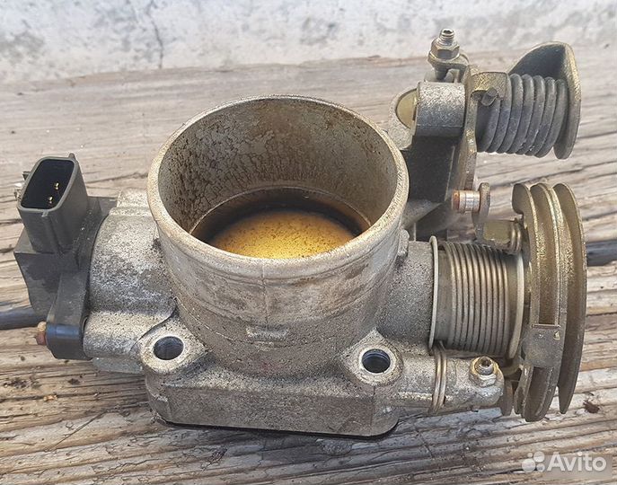 Nissan Primera P11 заслонка 2.0 SR20