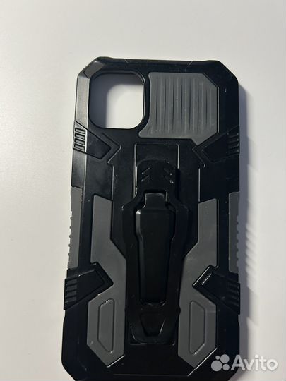 Чехлы на телефон iPhone 11