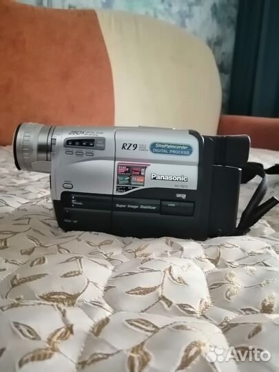 Видеокамера Panasonic RZ-9