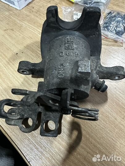 Суппорт задний VAG