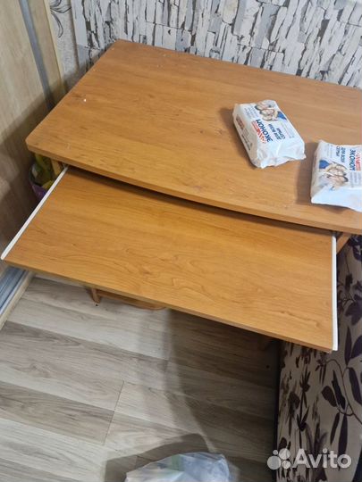 Компьютерный стол