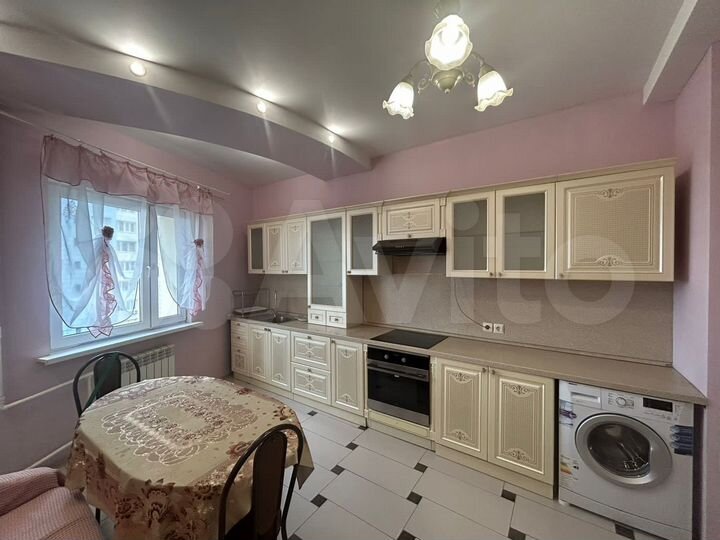2-к. квартира, 77 м², 11/18 эт.