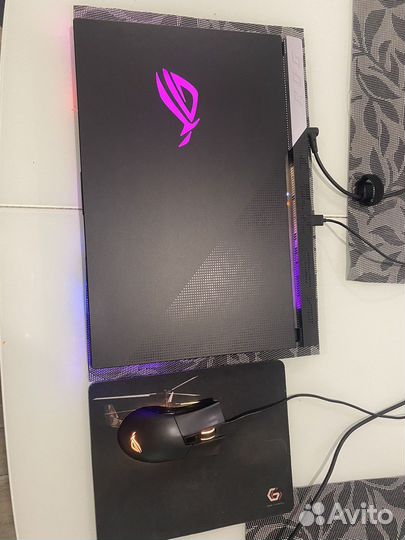 Asus ROG Strix Scar 17 G733QR