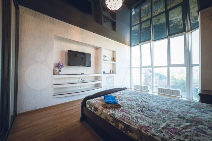 2-к. квартира, 72 м², 5/12 эт.