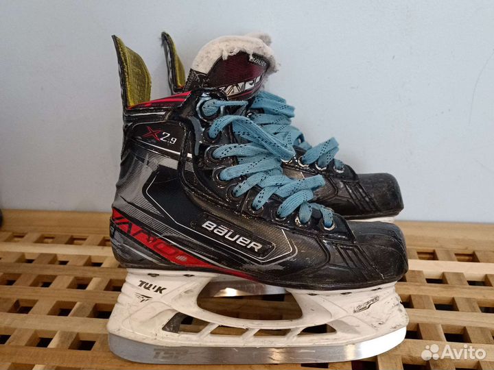 Хоккейные коньки bauer vapor x2. 9