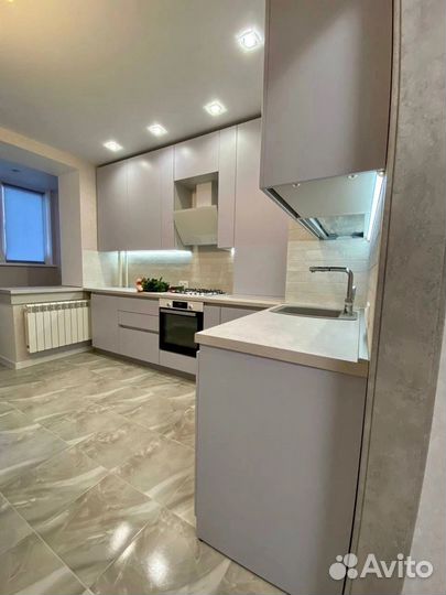 Прямая кухня на заказ. Производство