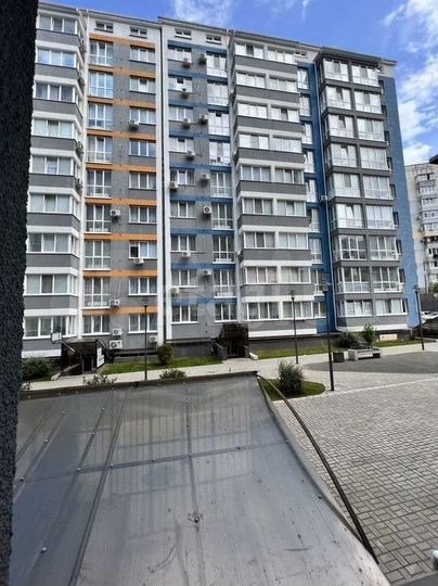 3-к. квартира, 70,8 м², 1/10 эт.