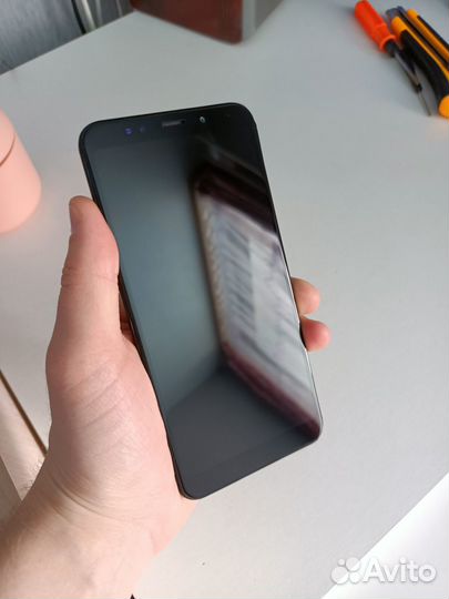 Xiaomi Redmi 5 Plus (4/64 гб)