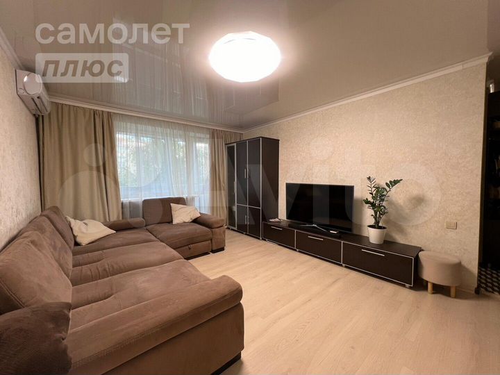 2-к. квартира, 60 м², 4/6 эт.