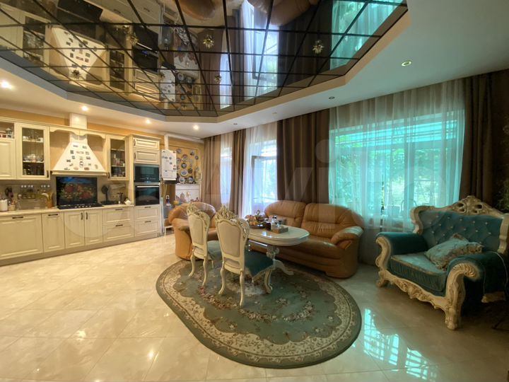 Таунхаус 160 м² на участке 2,7 сот.