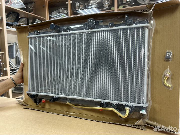 Радиатор охлаждения Тойота Карина/Toyota Carina