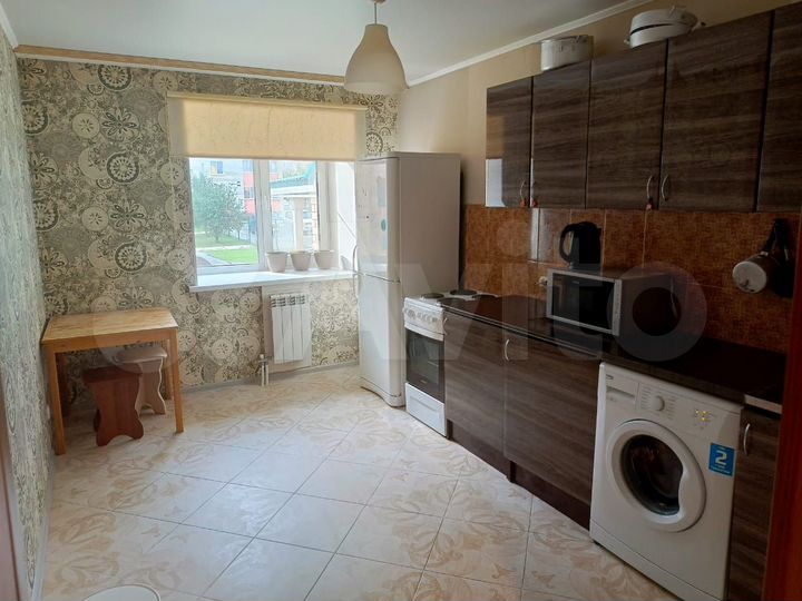 2-к. квартира, 62,1 м², 1/10 эт.