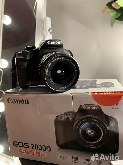 Зеркальный фотоаппарат Canon EOS 2000D Kit 18-55