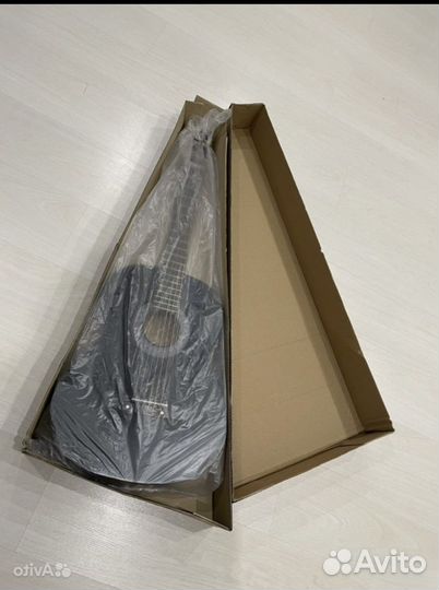 Гитара классическая 39 дюймов + каподастр