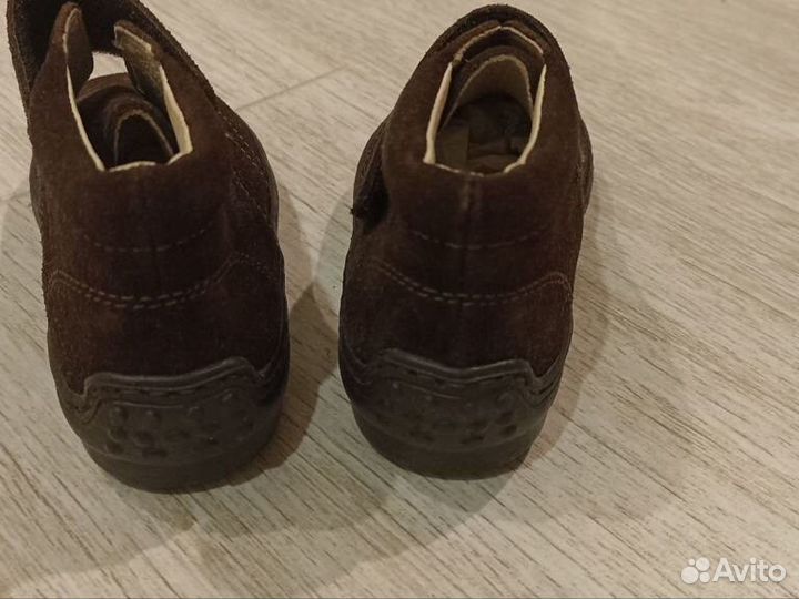 Ботинки замшевые