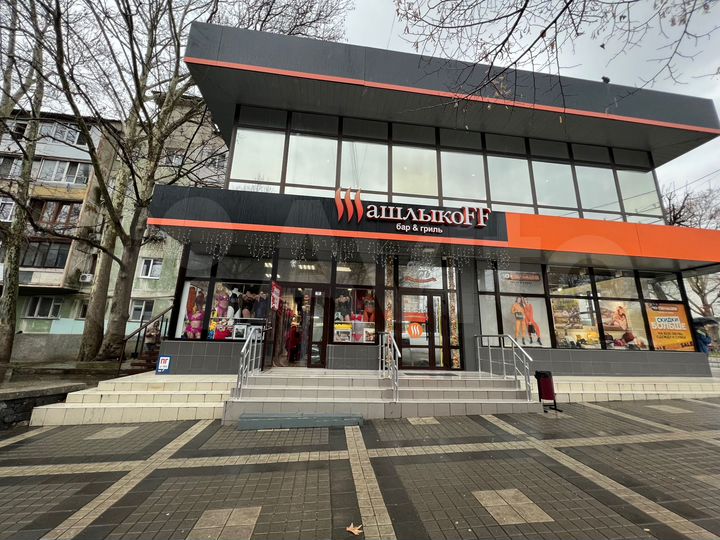 1-я линия торговая площадь,аптека,банк,офис 100м²