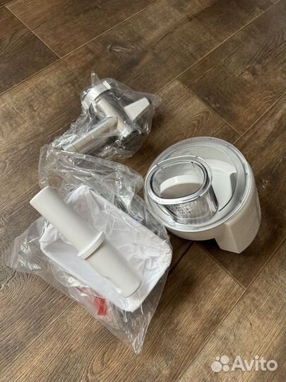 Мультифункциональный комбайн Bosch MUM4657