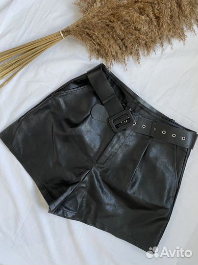 Кожаные шорты