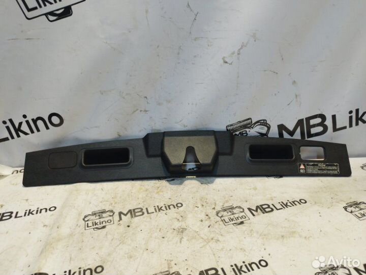 Накладка замка багажника Mercedes Gl X164