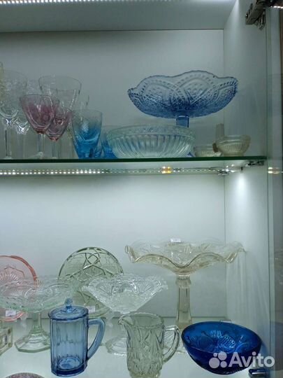 Старинное стекло, вазы