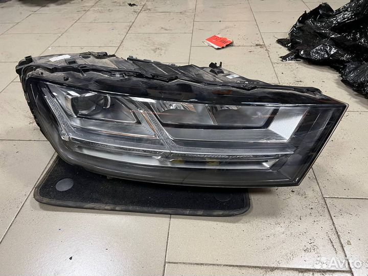 Фара передняя правая Audi Q7 4m LED USA