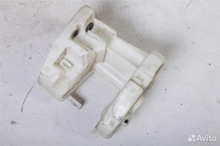 Бачок омывателя Volkswagen Passat B7 2010-2015