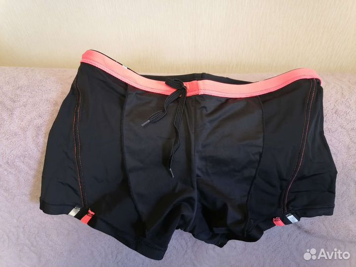 Мужские б/у плавки-шорты 44 размера