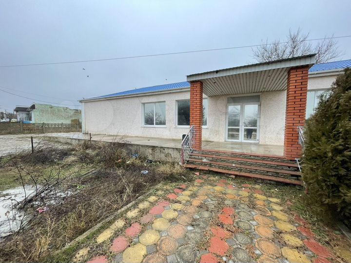 Здание, 358 м²