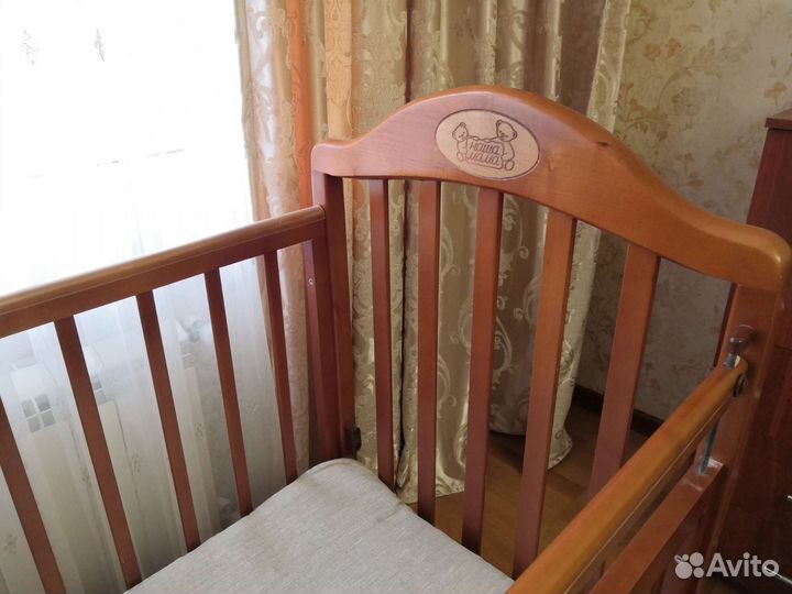 Детская кроватка