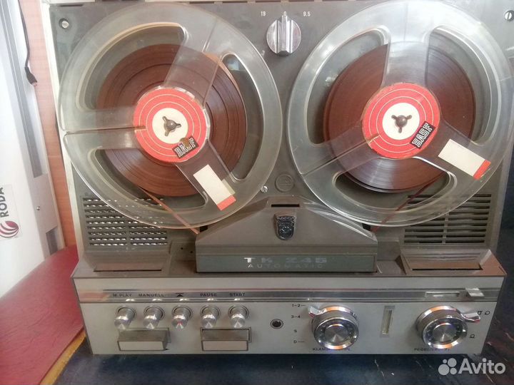 Катушечный магнитофон грюндик