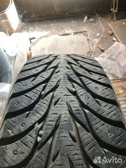 Yokohama Ice Guard Stud IG55 215/65 R16