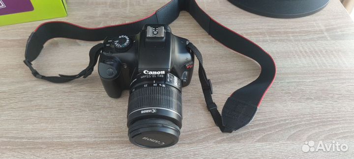 Зеркальный фотоаппарат Canon eos 1100d + сумка